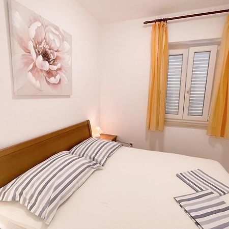 Apartments Villa Marijeta With Free Parking Дубровник Екстериор снимка
